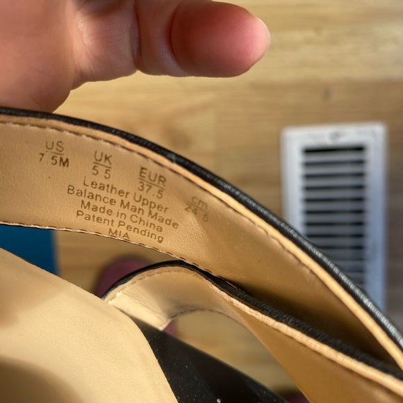 Black leather heeled sandal - Picture 4 of 9